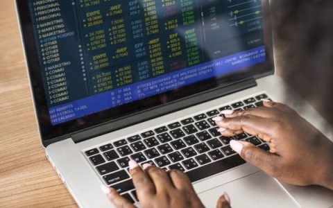 Donut Lab发布全球首款可量产全固态电池