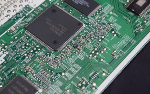 苹果iPhone Air官方价格暴跌2000元 开售至今仅三个月