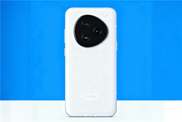 豆包手机助手宣布调整AI操作手机能力：限制金融类、游戏类应用场景