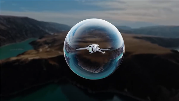影石发布全球首款全景无人机 刘靖康：即便没笑到最后也无悔