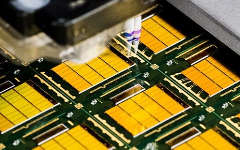 内存暴涨三星赚疯了！有望夺回DRAM全球第一