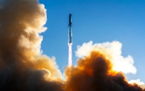 知情人士透露SpaceX上市进展：或在马斯克生日当月IPO
