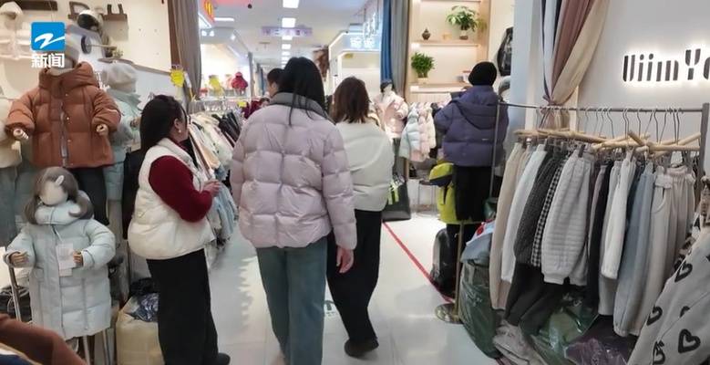 冬装直接半价！杭州四季青开启年末大促，能试穿还能砍价