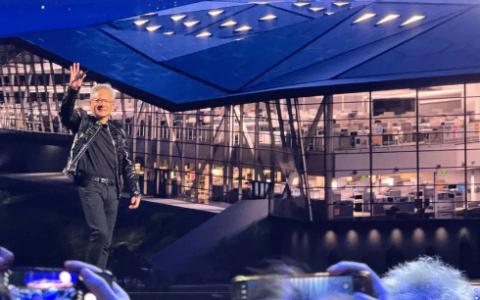 黄仁勋新年第一场演讲提了DeepSeek 推动了整个行业变革