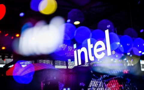 Intel华丽回归！2026年开年股价已上涨31%