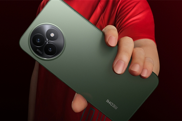 小米旗下首款主动散热旗舰来了！REDMI K90至尊版杀入风扇赛道：性能激进