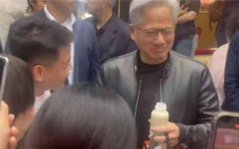 黄仁勋首谈在北京喝豆汁体验：你们不知道我有多享受