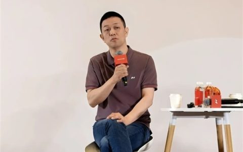 李斌亲口承认：特斯拉智驾领先行业 但我们能跟它掰手腕