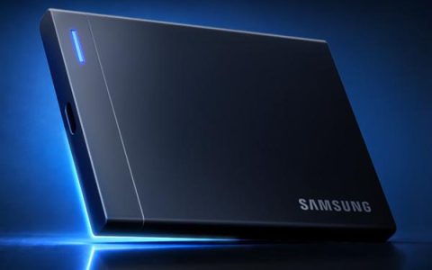 三星推出首款8TB移动固态硬盘P9经典版：USB4读写4000MB/s，2TB到手3554元